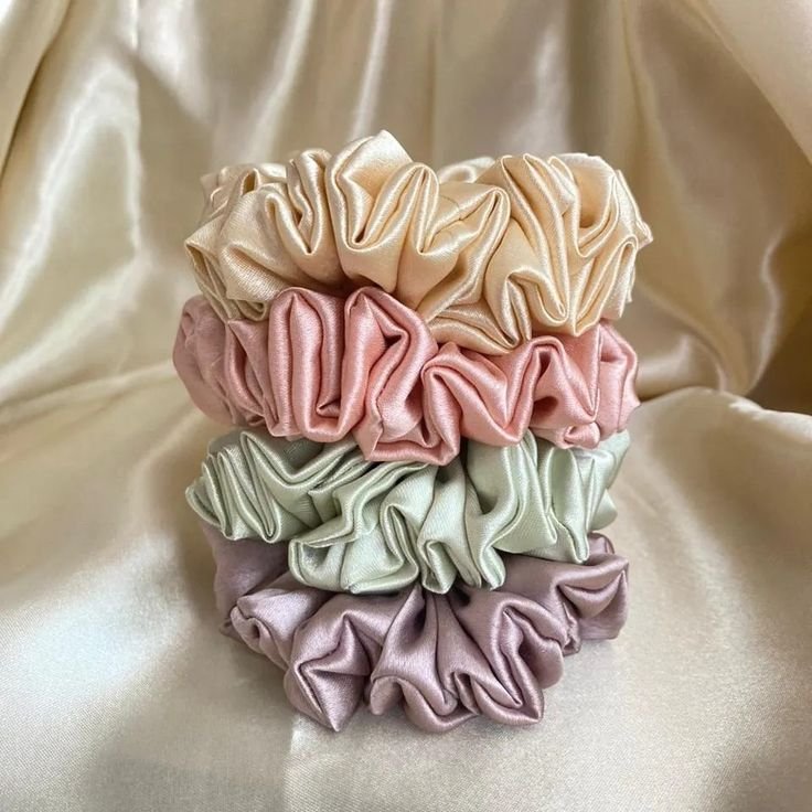 SCRUNCHIE SATIN